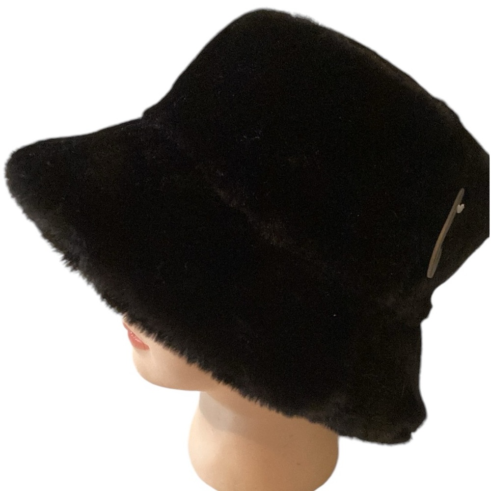 Girl’s Faux Fur Zara Hat